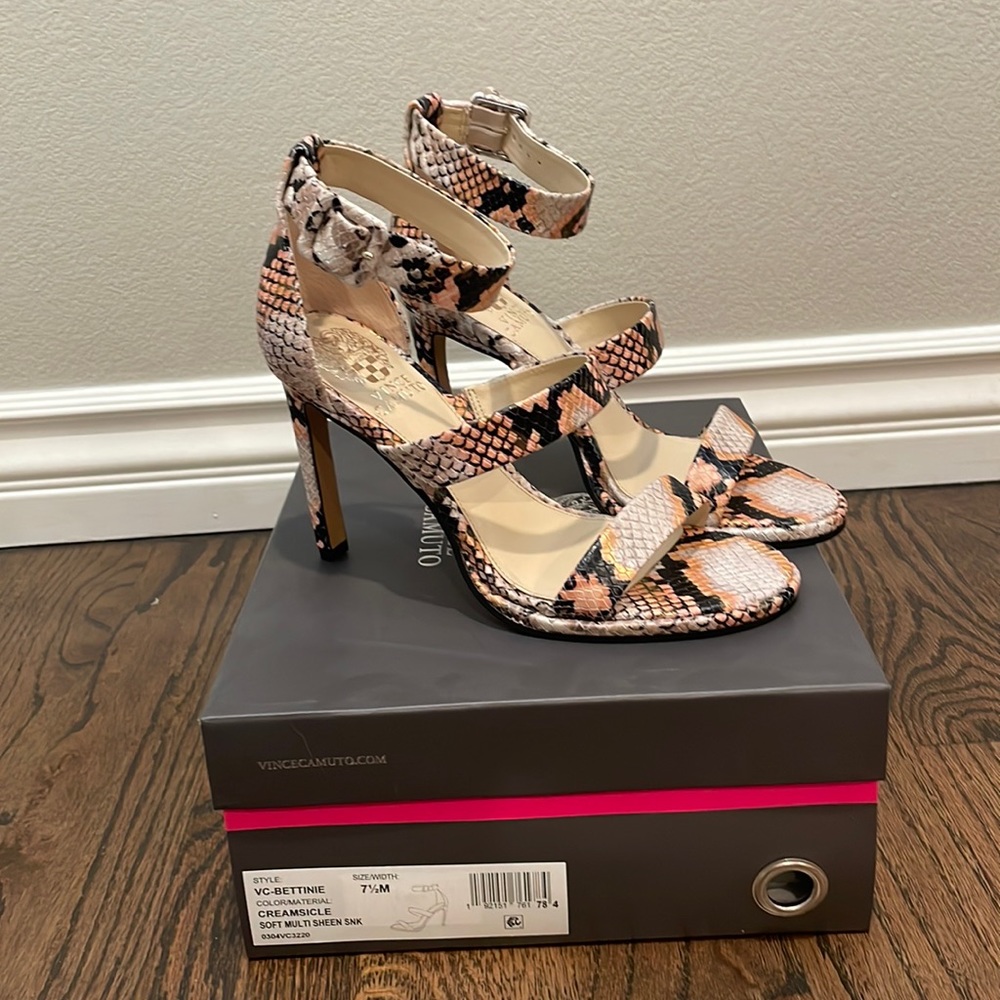 Women’s Vince Camuto High Heel Sandals Sz 7 1/2 New in Box